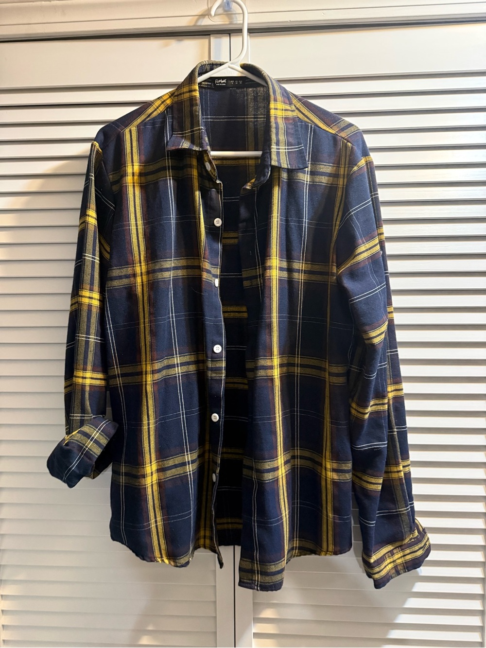 ROMWE Navy and Yellow Plaid Casual Button-Down Shirt